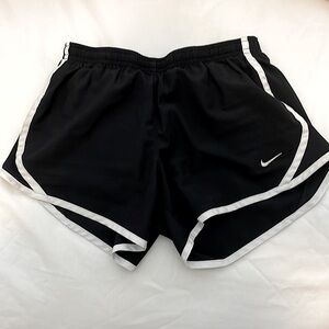 NIKE DRI-FIT SHORTS